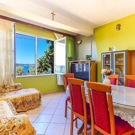 House Anica Apartment