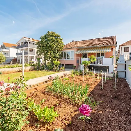 Apartment House Anica *