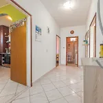 Lägenhet House Anica *